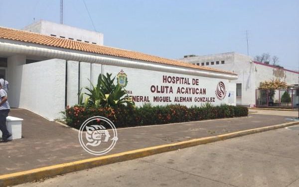 Hospital de Acayucan atiende a pacientes con Seguro popular