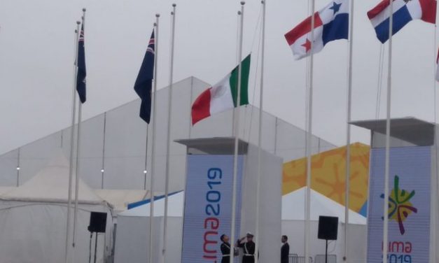 La bandera mexicana 🇲🇽 ya ondea en tierras peruanas y está lista para los #JuegosPanamericanos de  @Lima2019Juegos  🇵🇪