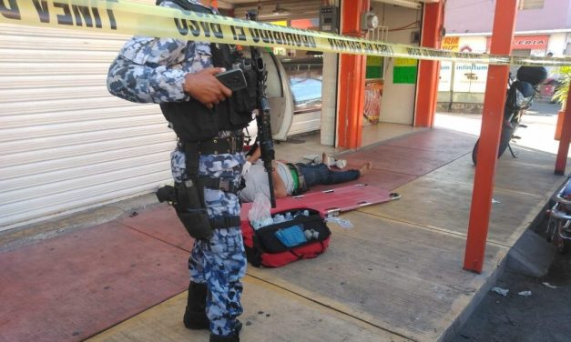 Tras asalto a carnicería, muere menor en la ciudad de Veracruz; hay un herido