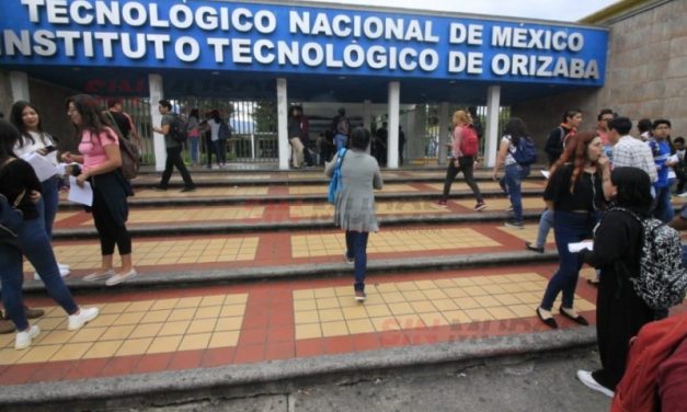 Alumnos del Tecnológico de Orizaba exigen que se uniforme el pago de inscripciones (Video)