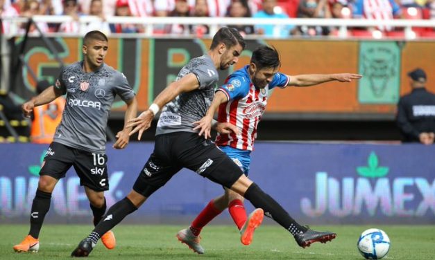 Necaxa termina con invicto como local de Chivas