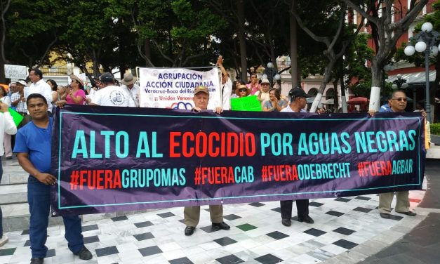 Ciudadanos y agrupaciones marchan contra Grupo MAS en Veracruz