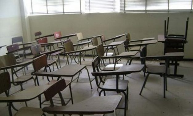 Amagan 90 mil maestros con no dar clases este miércoles en Veracruz