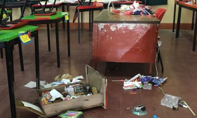 Roban la escuela Cayetano Rivera de Veracruz