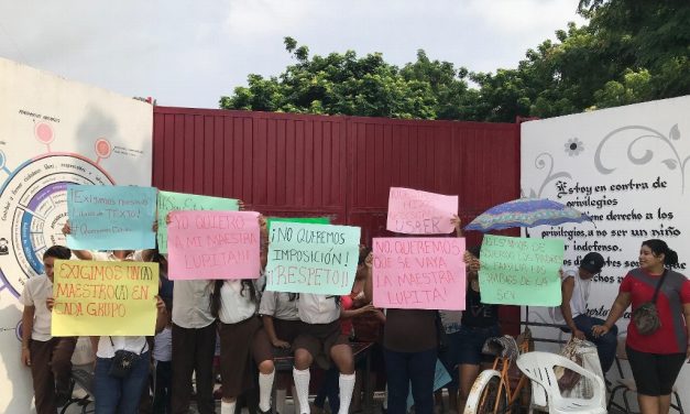 No hay maestro, libros, ni televisiones en telesecundaria en Reserva 1 de Veracruz