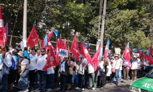 Realizan marcha a favor de la familia en todo el estado