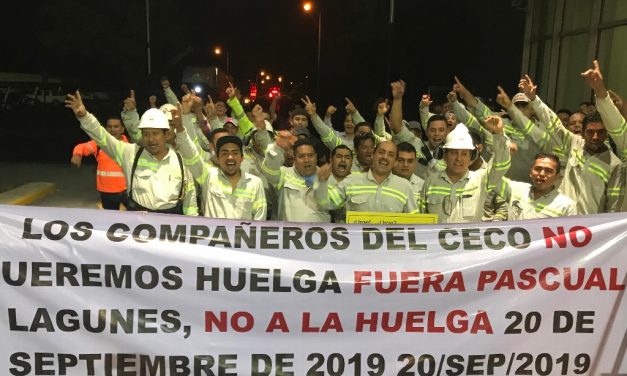 Pascual Lagunes intenta hacer huelga en Tamsa, y trabajadores se lo impiden