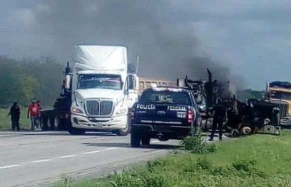 Bloqueo y enfrentamiento en Tamaulipas; atacan 2 autobuses de pasajeros