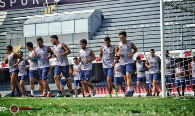 ¡Sin descanso! Esta mañana los Tiburones Rojos de Veracruz entrenaron en el estadio Luis ‘Pirata’ Fuente