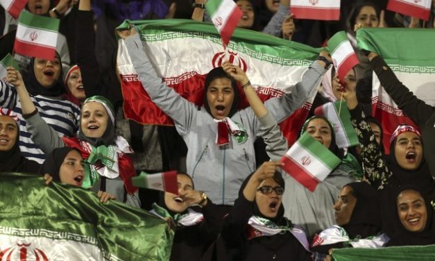 Irán permitirá que mujeres asistan a partido ante Camboya