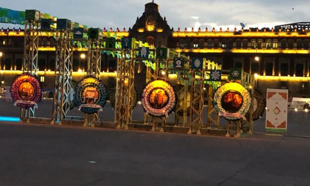 Así amanece el zócalo de la Ciudad de México