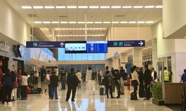 Retraso de horas en dos vuelos en el aeropuerto de Veracruz