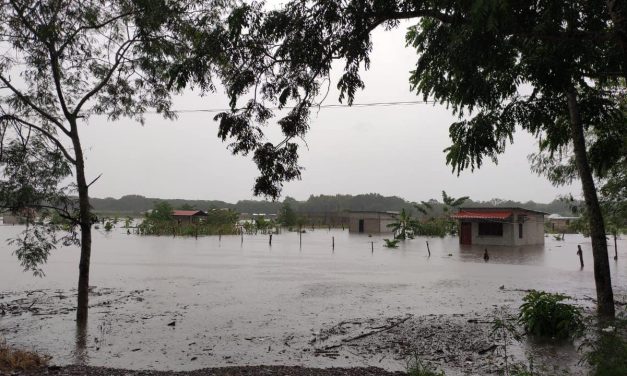 500 LAS FAMILIAS AFECTADAS SEVERAMENTE EN TRES VALLES Y EL GOBIERNO DEL ESTADO NO EMITE DECLARATORIA DE EMERGENCIA