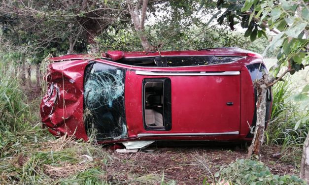 PIERDE LA CABEZA TRAS SER ARRASTRADO EN LA CARRETERA FEDERAL 145