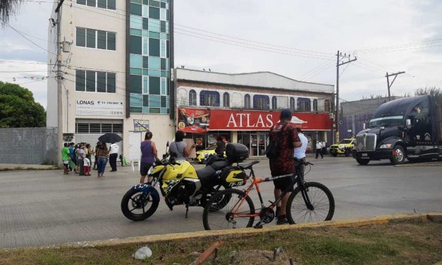 Manifestantes liberan avenida Rafael Cuervo en Veracruz tras bloqueo de casi 1 hora