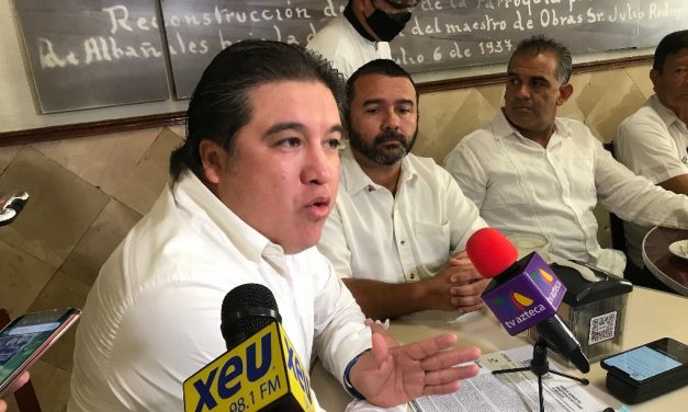 Hay adeudos de más de mil 500 mdp en seguros para maestros en Veracruz: Sindicato