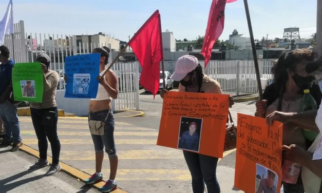 Se manifestaron Antorchistas al exterior de las instalaciones de la delegación de la Fiscalía General de la República (FGR)