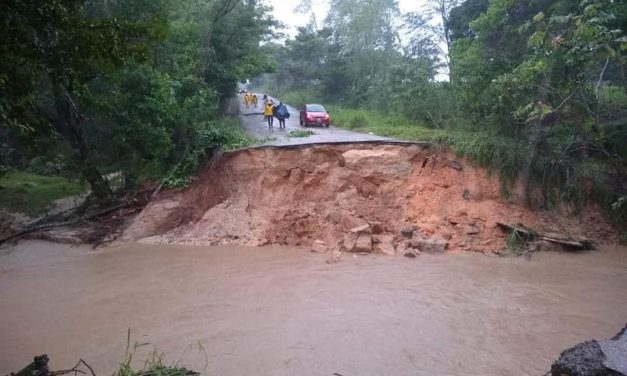 Cayó otro puente, ahora hacia la carretera a El Cerro de Nanchital en Las Choapas