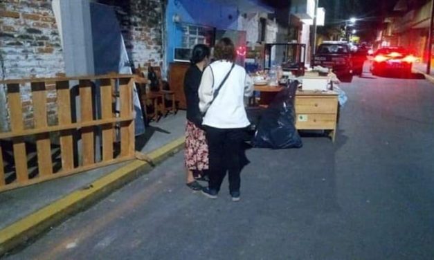 Mujer con problemas de salud es desalojada violentamente en Orizaba