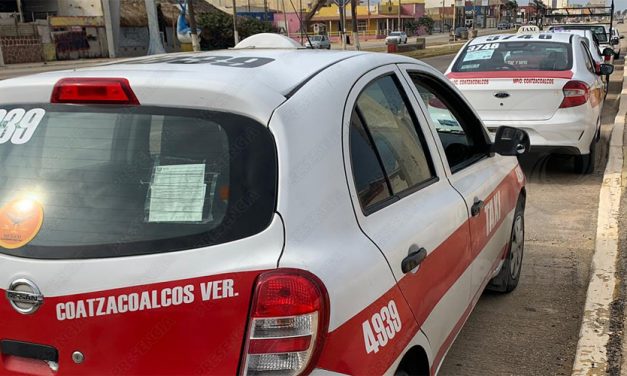 EXIGEN TAXISTAS DE COATZACOALCOS OPERATIVOS CONTRA UBER