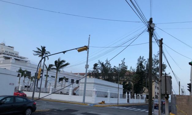 SIN LUZ 105 MIL USUARIOS DE CFE EN VERACRUZ