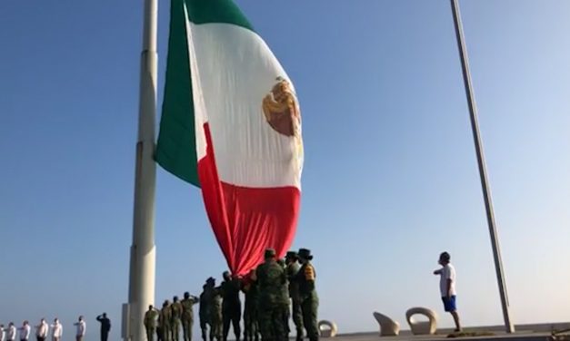 CONMEMORAN EL DIA DE LA BANDERA EN VERACRUZ