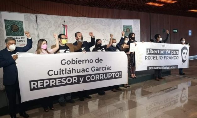 La fracción del PRD en la Cámara de Diputados presentó una demanda de juicio político contra el gobernador de Veracruz, Cuitláhuac García