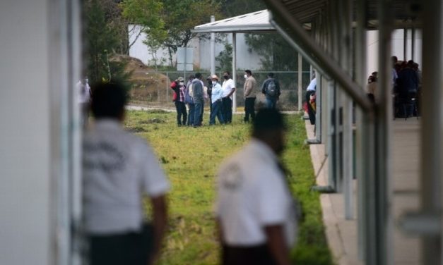 ENCIERRAN A EMPLEADOS DE CONAGUA