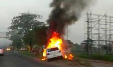 AUTOMÓVIL SE INCENDIA EN CARRETERA VERACRUZ-XALAPA