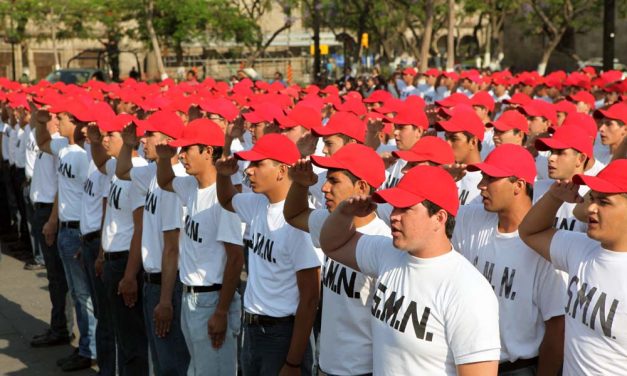 SUPRIMEN DIPUTADOS ADMISIÓN A MENORES DE 18 AÑOS EN EL SMN