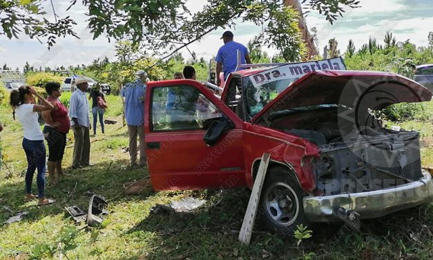 DOS LESIONADAS EN ACIDENTE EN LAS CHOAPAS