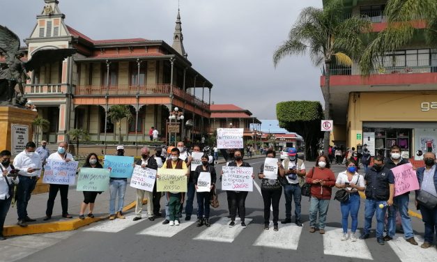 Se manifiestan periodistas de Orizaba por el asesinato de algunos periodistas