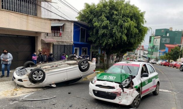 VUELCA VEHICULO EN XALAPA