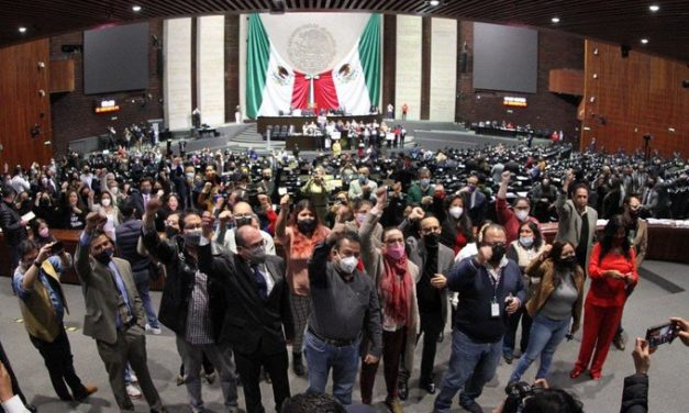 PROTESTA DE PERIODISTAS EN EL CONGRESO