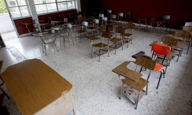 SUSPENDEN CLASES PRESENCIALES EN 70 ESCUELAS POR CONTAGIOS DE COVID-19