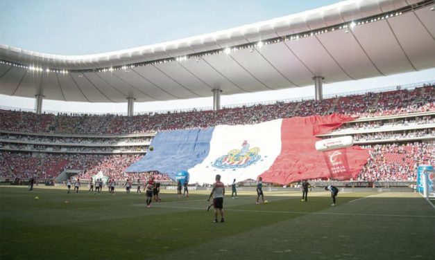 Chivas cumple un año más y busca Liguilla