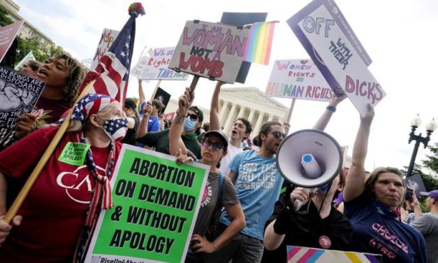 CORTE SUPREMA DE EU ELIMINA EL DERECHO CONSTITUCIONAL AL ABORTO