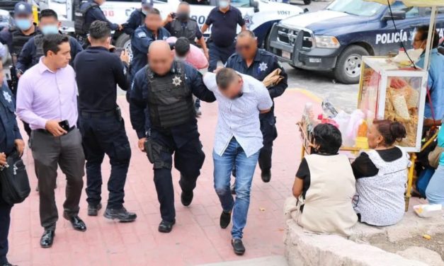 POLICIA DE CUAUTITLAN IZCALLI FRUSTA ROBO CONTRA SERVIDORA PUBLICA