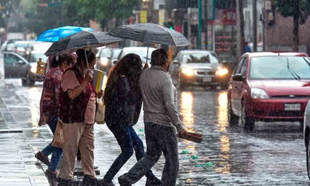 Se prevé un lunes lluvioso en Veracruz por efectos de onda tropical No. 7