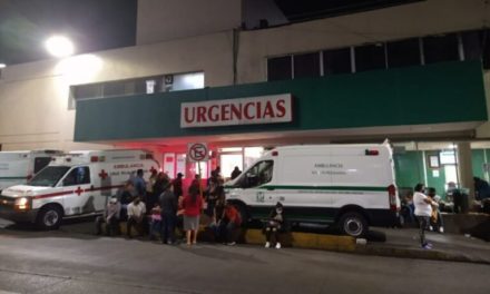 PADRE DEFIENDE A SU HIJO DE ROBO Y RECIBE 6 APUÑALADAS