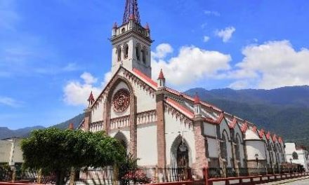 VANDALIZAN LA IGLESIA SAGRADO CORAZON DE JESUS EN RIO BLNACO