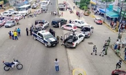 TAXISTA ES ASESINADO A BALAZOS EN COSOLEACAQUE