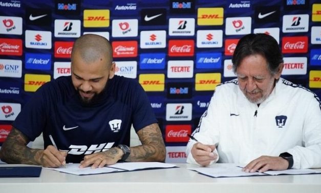 ¡Dani Alves ya firmó con Pumas!