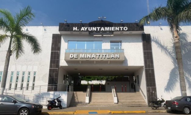 SE CONJURA LA HUELGA DEL AYUNTAMIENTO EN MINATITLAN