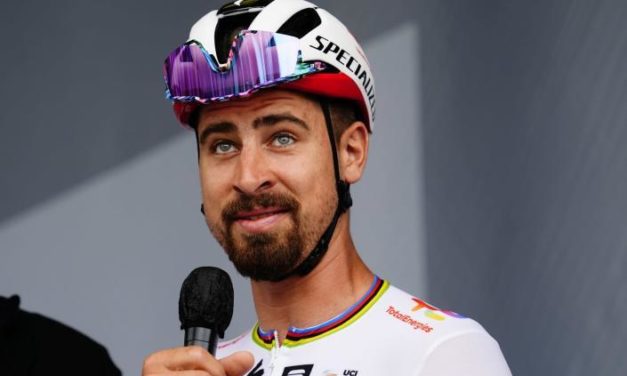 Sagan indignado tras el esprint:»Que hable el jurado»