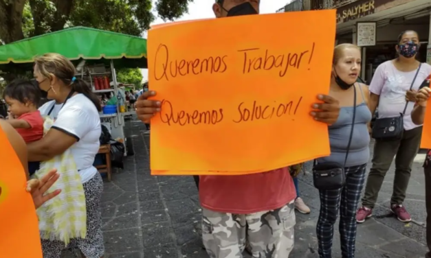 DESPLAZADOS LOS COMERCIANTES DE COATEPEC POR REORDENAMIENTO EN EL PARQUE CENTRAL