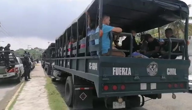 LA MARINA ENTRA AL RELEVO DE POLICIAS MUNICIPALES EN TUXPAN