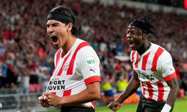 Erick Gutiérrez renueva con el PSV