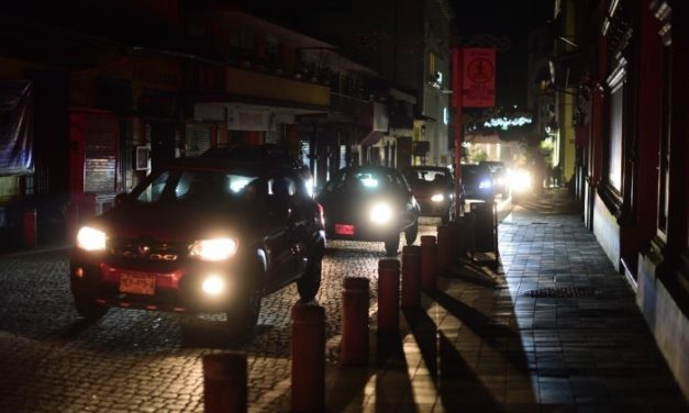 Se registra apagón en centro histórico de Xalapa