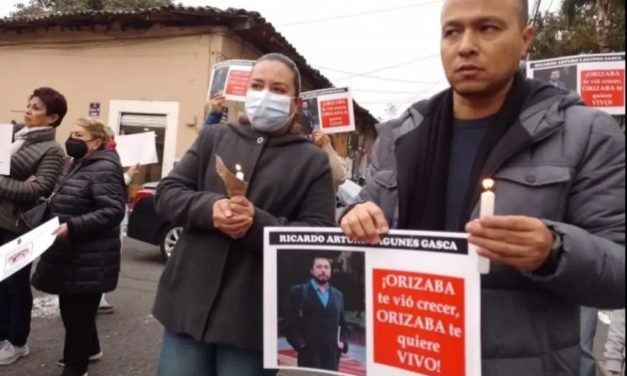 EXIGEN EN ORIZABA REGRESO CON VIDA DE AMBIENTALISTAS DESAPARECIDOS EN MICHOACAN